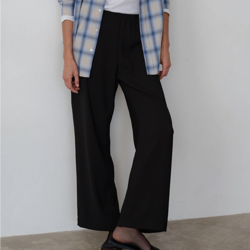 DONNI Simple Crepe Black Trousers - Picture 8 of 11